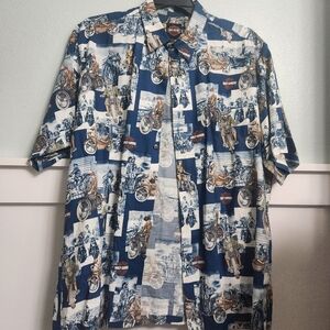 Short sleeve button up